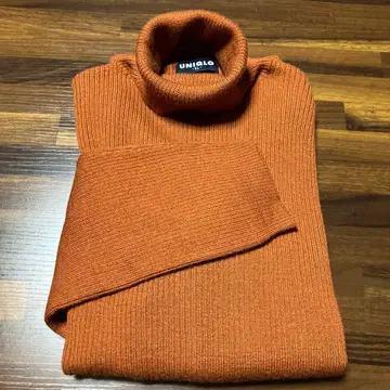 유니클로 여성용 퓨어 뉴 울 리브 터틀넥 스웨터 (긴팔) XL