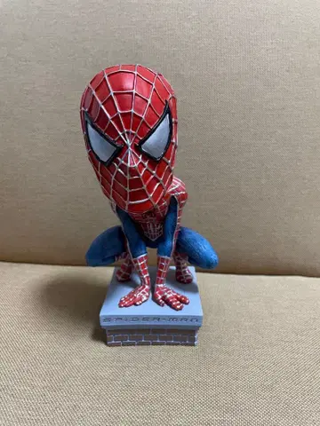 스파이더맨 흔들 목 피규어