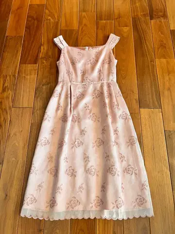 쿠미쿄쿠 꽃무늬 자수 슬리브리스 원피스 레이스 스톨 포함