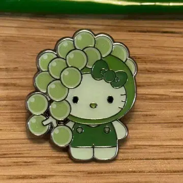 Algao x Hello Kitty 모키티 핀 배지 쿠비레즈타