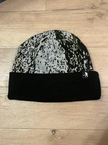 Passport 니트 모자