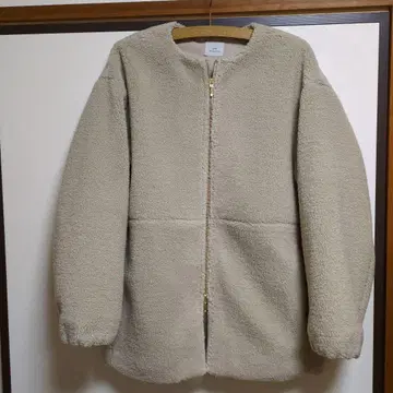 유나이티드 애로우즈 노카라 보아 자켓 베이지