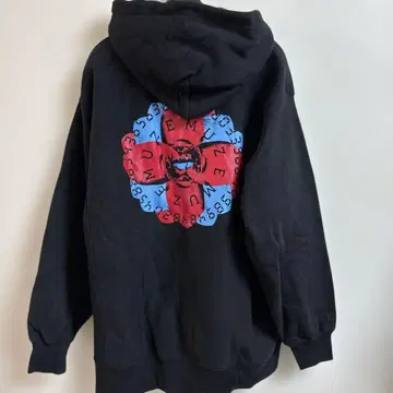 백 프린트 블랙 후드티