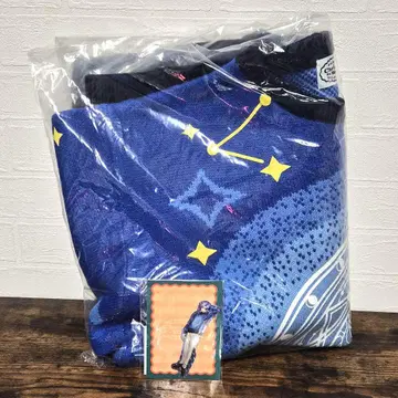 니지산지 밀란 케스트렐 크리스마스 스웨터