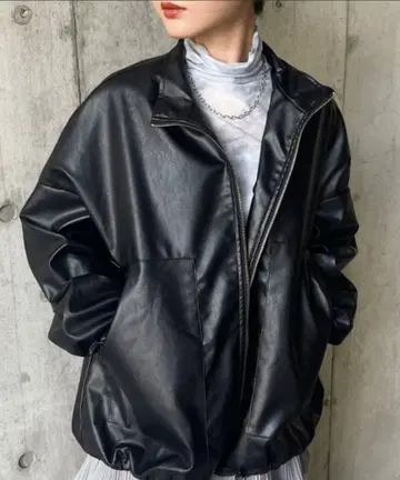 블랙 레더 자켓