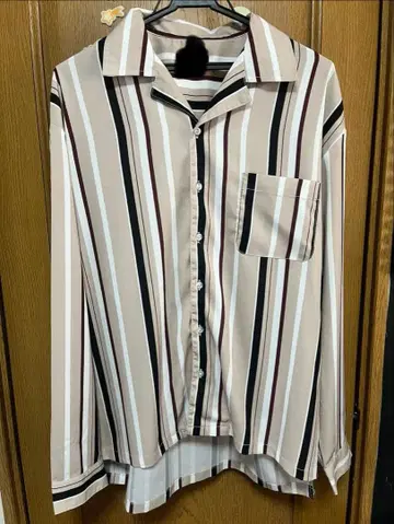 가면라이더 지오 토키와 소고 베이지 스트라이프 오픈 셔츠