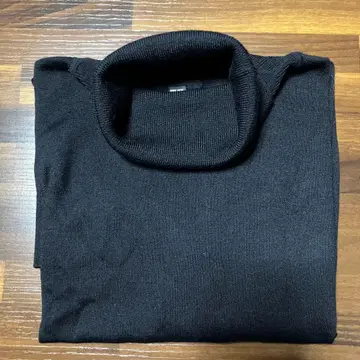 유니클로 남성용 엑스트라 파인 메리노 터틀넥 스웨터 (긴팔) XL