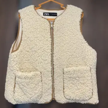 ZARA 아이보리 퍼 베스트 M 사이즈