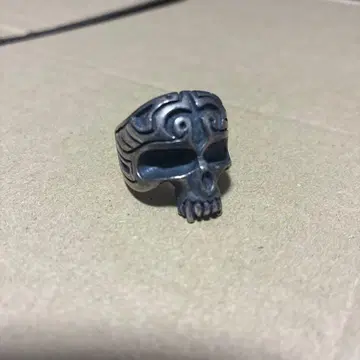 스컬 디자인 실버 반지 dicky&grandmaster ?