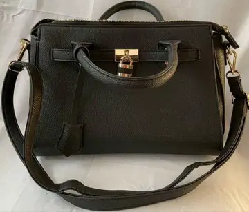 CECIL McBEE 블랙 핸드백