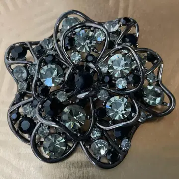 손바닥 사이즈 빅 사이즈 브로치 한국제 큰 꽃 큐빅 블랙