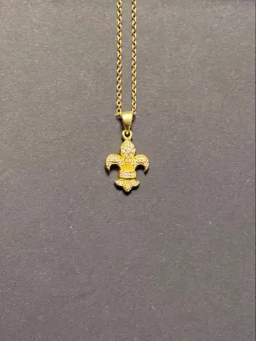 골드 목걸이 백합 문장 지르코니아