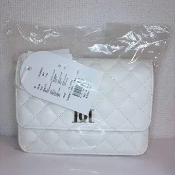 다리치 Darich DD 로고 퀼팅 트래블 세트 화이트