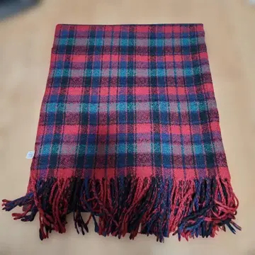 아크릴 체크 무늬 스톨