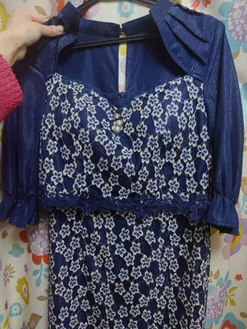 네이비 꽃무늬 드레스 L 사이즈 소브레