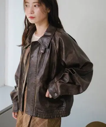 kastane 인조 가죽 숏 블루종 브라운 프리