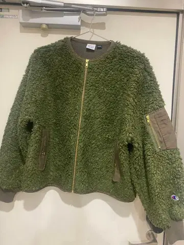 올리브 그린 플리스 보아 자켓