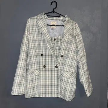 체크 무늬 더블 브레스트 자켓 & 숏팬츠 셋업