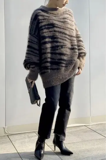 AP STUDIO 제브라 패턴 니트 (그레이)