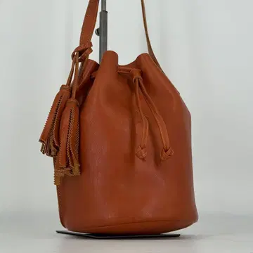 컨디션 최상 일비종떼 숄더백 복조리 브라운 프린지 가죽