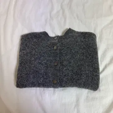 크롭 기장 그레이 니트 긴팔