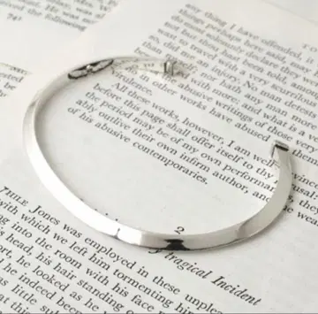 Garden of eden TRIANGLE SILVER BANGLE