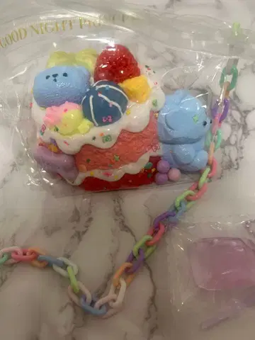 스퀴즈 케이크 캐릭터