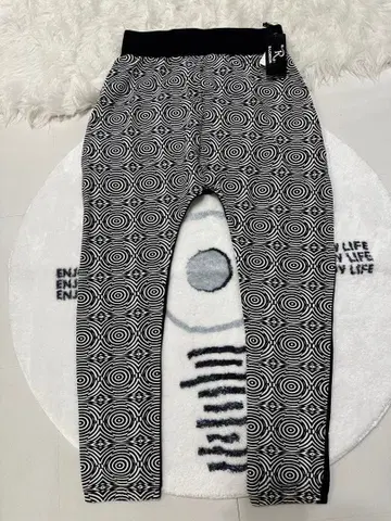 [새상품] R-LONDON 조거 팬츠