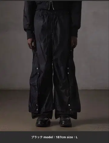 GRANCY 버튼 레이어드 디자인 나일론 팬츠 L