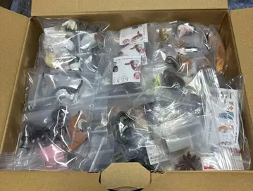 가챠가챠 오지기상 합장 동물 캠핑 등