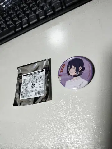 [ 새상품 새상품급 ] 체인소 맨 카페 한정판 레제 캔뱃지