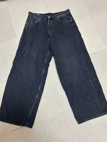 ZARA 슈퍼 배기 핏 청바지 EUR42