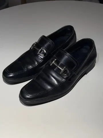 페라가모 블랙 로퍼