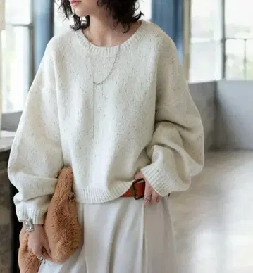 안티카 antiqua 새상품 라메 니트 니트 여성용 상의