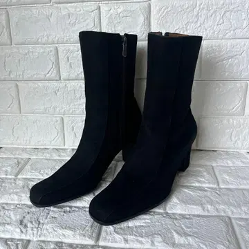 블랙 스웨이드 부츠 중간 굽 지퍼 달린 TRUSSARDI