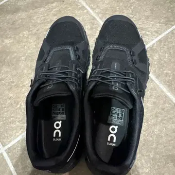 on 클라우드 6 스니커즈