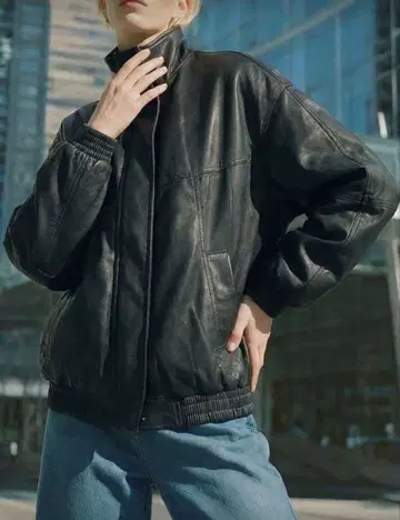 블랙 가죽 자켓 루즈핏