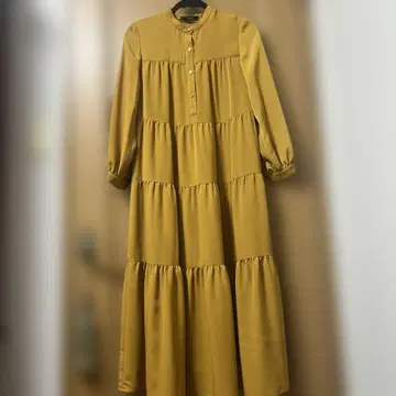 컨디션 최상 NOUQUE 머스타드 긴팔 티어드 원피스