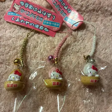 행복의 온천 계란 헬로키티 스트랩 세트