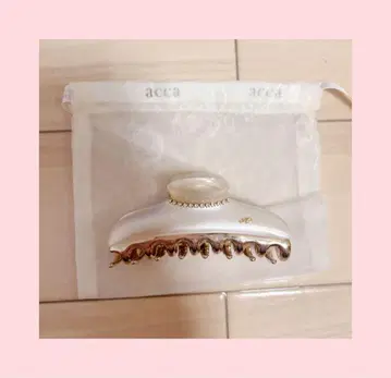 acca 펄 화이트 헤어 클립