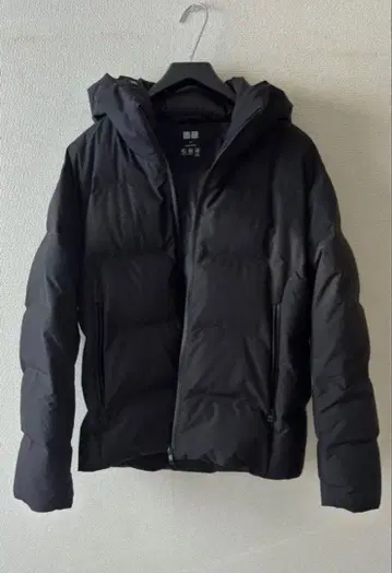 UNIQLO 유니클로 심리스 다운 후드티 (3D 컷) M 사이즈