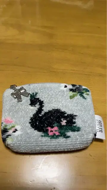 페이러 블랙스완 파우치