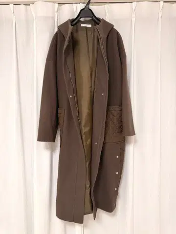 야마다야 펜넬 브라운 후드 부착 롱 코트