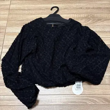 레오파드 무늬 블랙 크롭 상의 F 사이즈