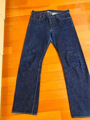 풀카운트 1108 사이즈 32 밑단 기장 수선 없음