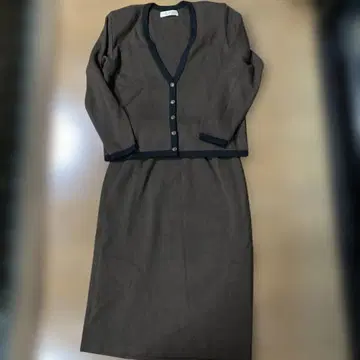 브라운 니트 셋업