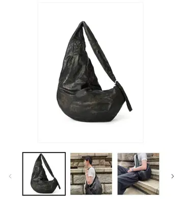 유니크한 모양 블랙 숄더백 오피움계 너드계