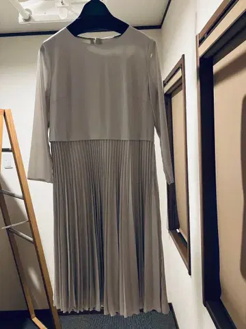 댓글 필수! 인디비 플리츠 드레스 스몰 사이즈