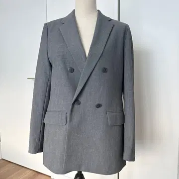 유니클로 더블 자켓 사이즈 L 그레이 지난달 구매