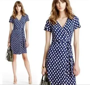 다이앤 본 퍼스텐버그 도트 무늬 반팔 원피스